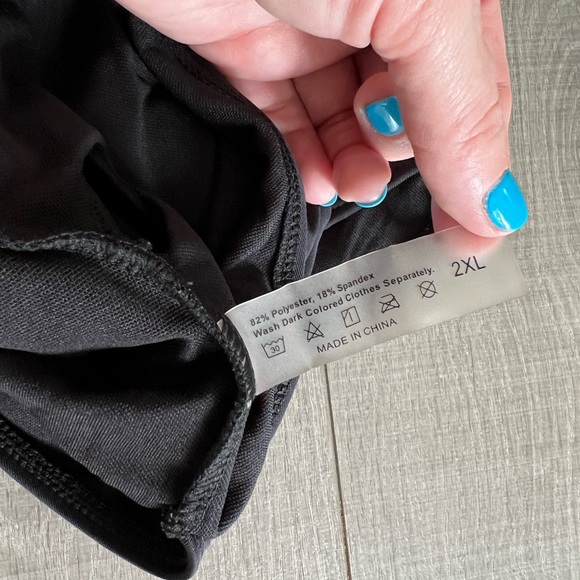 Plus Cut Out Knot Front One Piece Swimsuit - Picture 7 of 7